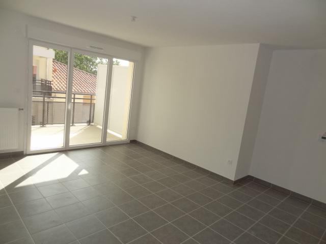 Location Appartement Avenue de la Bourgade, Frouzins