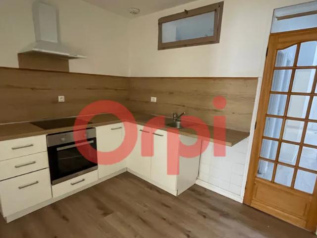Location Appartement Avenue de la Gare, Doingt