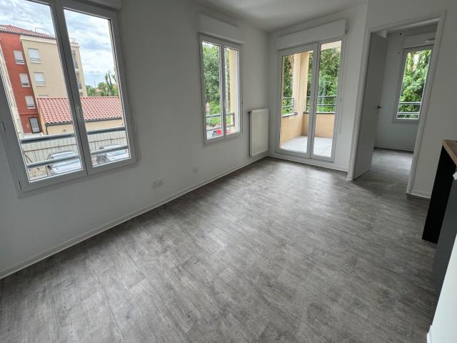 Location Appartement Avenue de la Dombes, Jassans Riottier