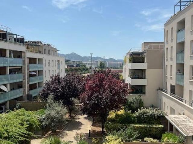 Location Appartement Avenue de la Fourragère, Marseille