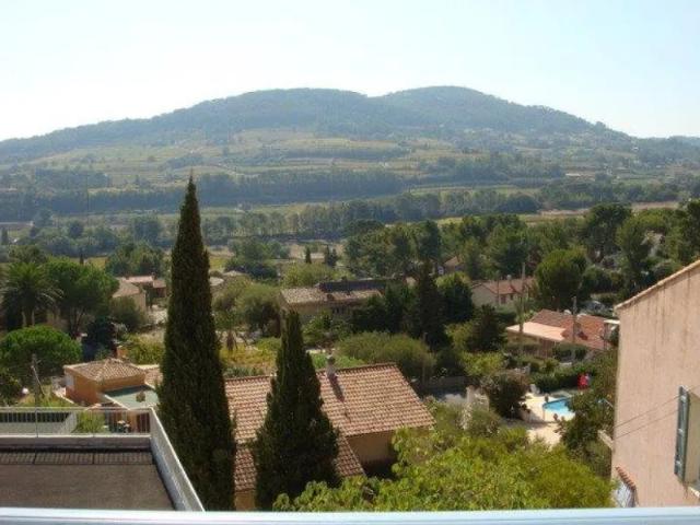 Location Appartement Avenue de la Libération, La Cadière d'Azur
