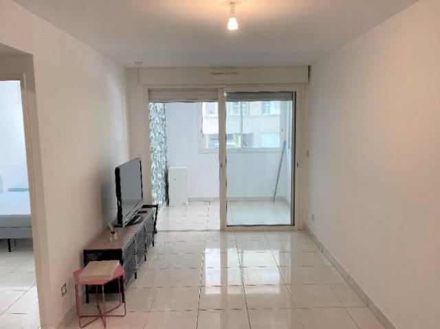 Location Appartement Avenue de la Sérane, Marseille
