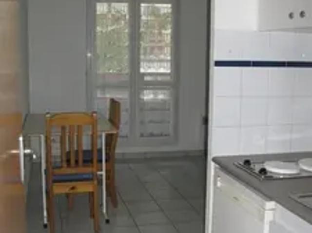 Location Appartement Avenue de la Synagogue, Avignon