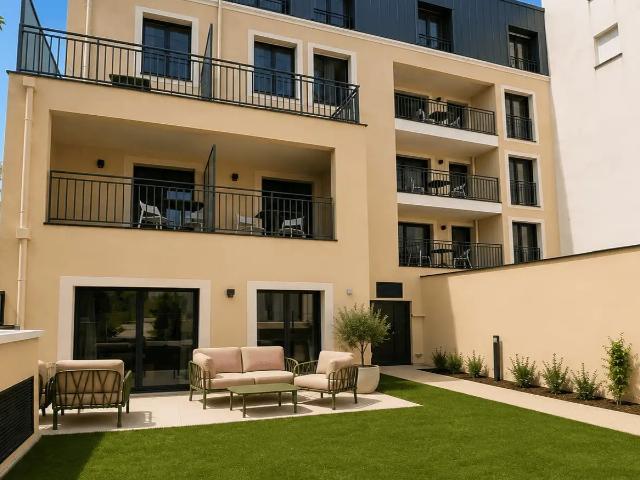 Location Appartement Avenue de la Paix, Clamart