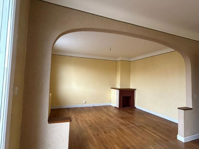 Location Appartement Avenue de la République, Aurillac