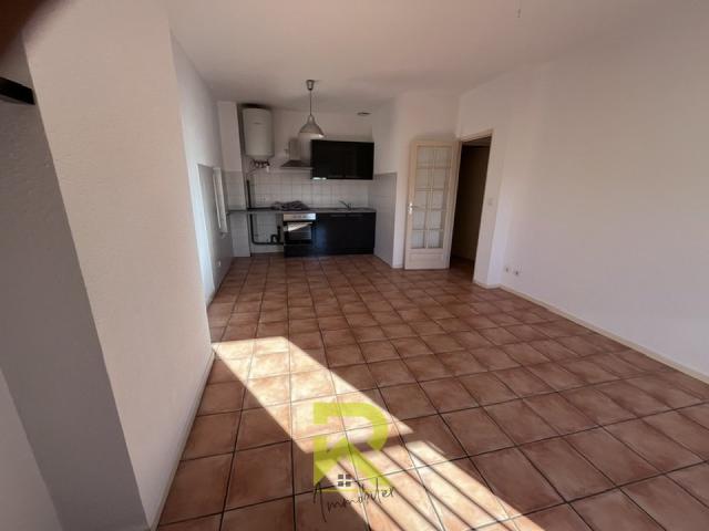 Location Appartement Avenue de la République, Maureilhan