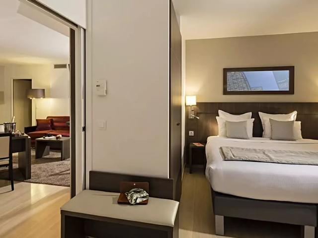 Location Appartement Avenue de l'Arche, Courbevoie