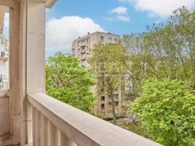 Location Appartement Avenue de l'Ermitage, Paris