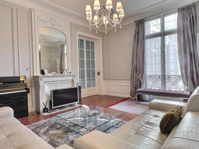 Location Appartement Avenue de Malakoff, Paris