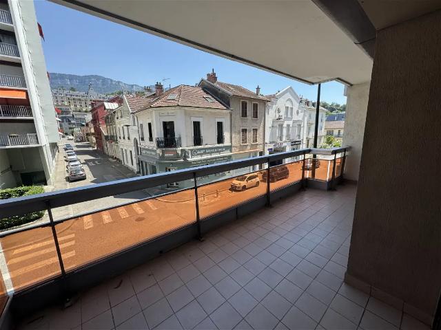 Location Appartement Avenue de Marlioz, Aix les Bains