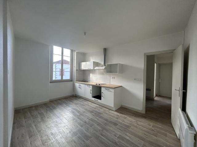 Location Appartement Avenue de Navarre, Saint Palais