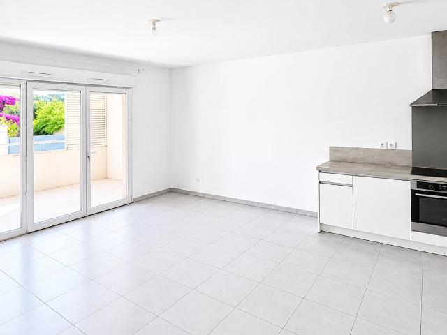 Location Appartement Avenue de Saint Jean, La Ciotat