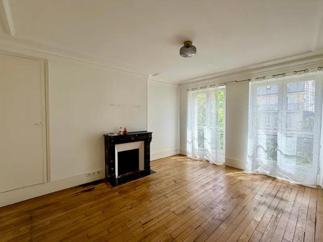 Location Appartement Avenue de Saint Ouen, Paris