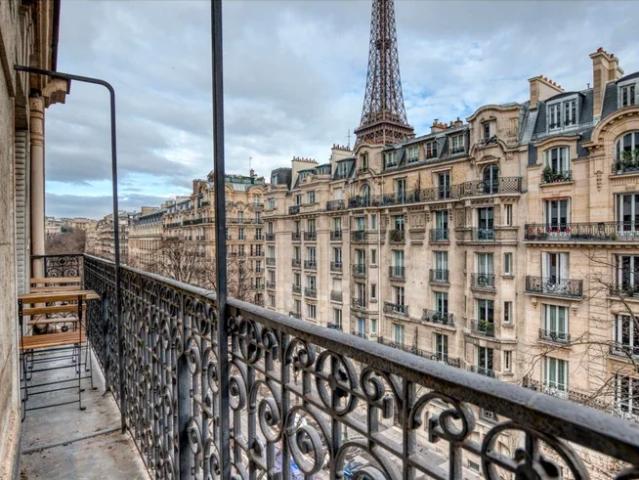 Location Appartement Avenue de Suffren, Paris