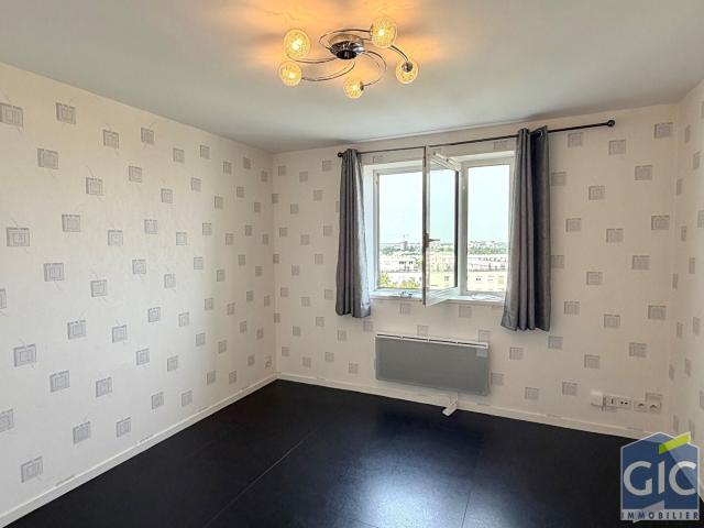 Location Appartement Avenue de Thiès, Caen