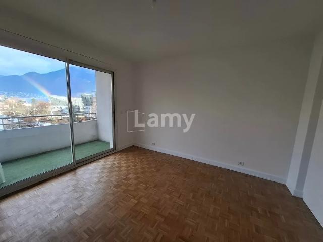 Location Appartement Avenue de Trésum, Annecy