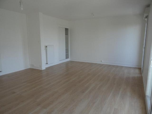 Location Appartement Avenue de Valescure, Saint Raphaël