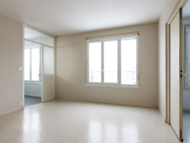 Location Appartement Avenue de Verdun, La Châtre