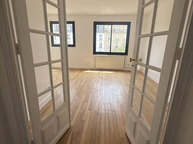 Location Appartement Avenue de Versailles, Paris