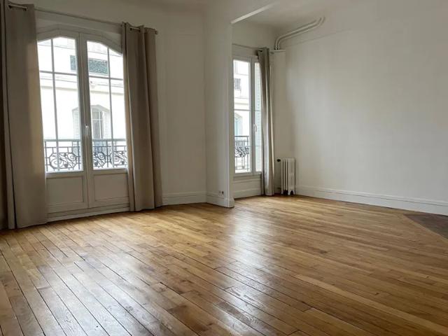 Location Appartement Avenue de Versailles, Paris