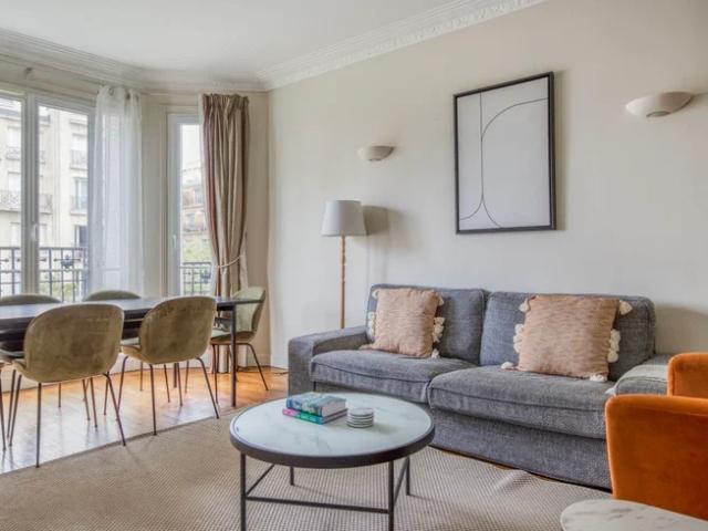 Location Appartement Avenue de Versailles, Paris
