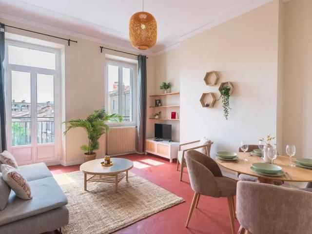 Location Appartement Avenue des Chartreux, Marseille