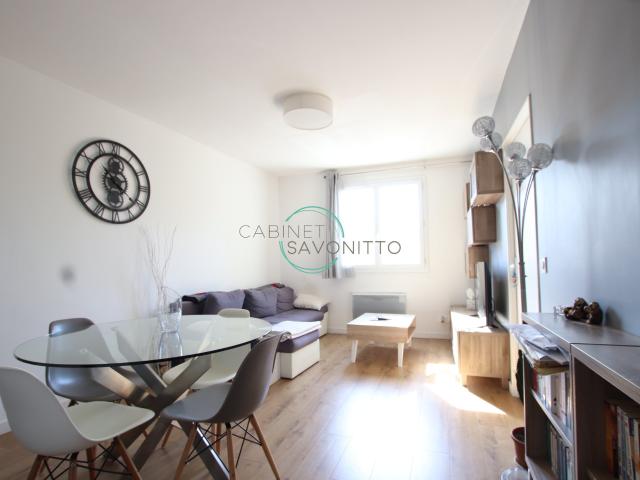 Location Appartement Avenue des Chutes Lavie, Marseille