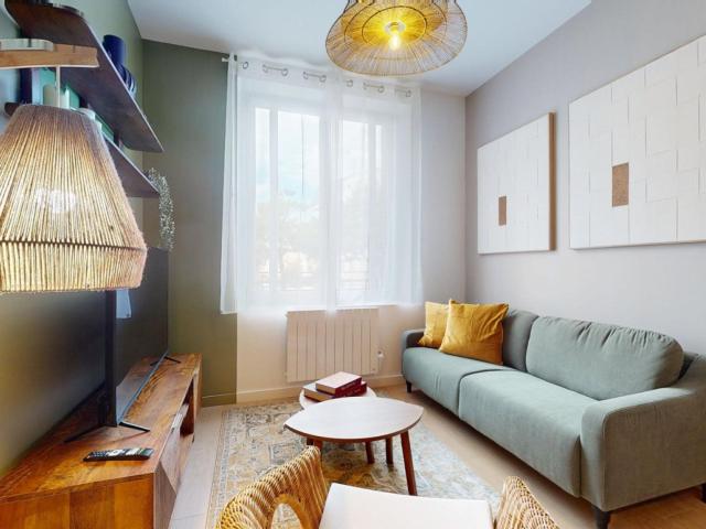 Location Appartement Avenue des Frères Lumière, Lyon