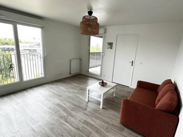 Location Appartement Avenue des Genottes, Cergy