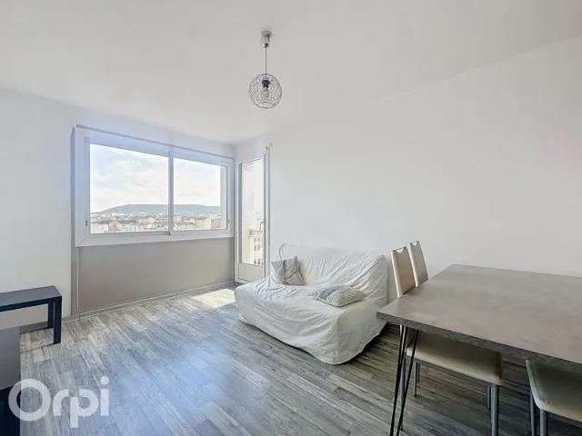 Location Appartement Avenue des Paulines, Clermont Ferrand