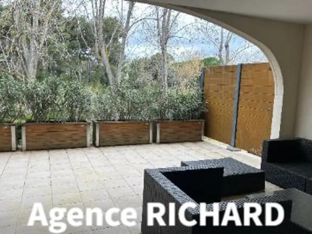 Location Appartement Avenue des Platanes, Six Fours les Plages