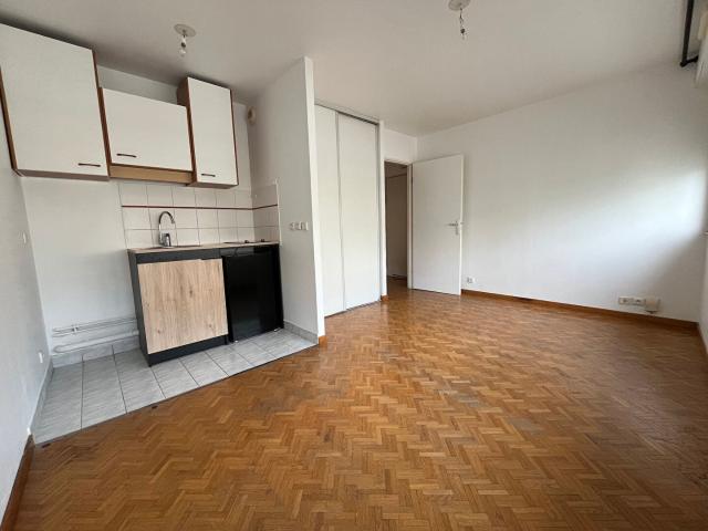 Location Appartement Avenue des Prés, Montigny le Bretonneux