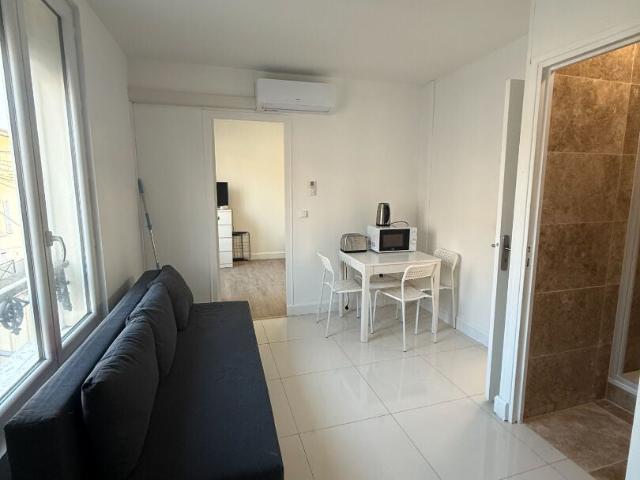 Location Appartement Avenue des Tilleuls, Aubervilliers