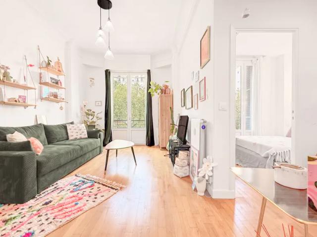 Location Appartement Avenue Desambrois, Nice