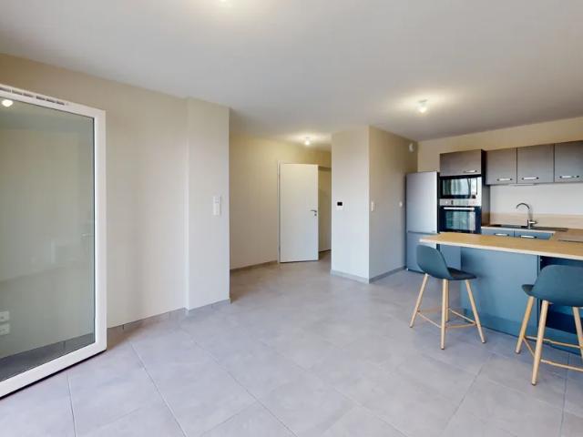 Location Appartement Avenue du 11 Novembre, Flavin