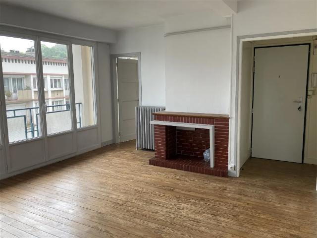 Location Appartement Avenue du 6 Juin, Lisieux