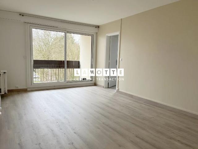 Location Appartement Avenue du Canada, Rennes