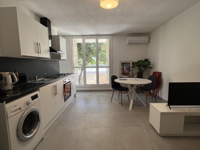 Location Appartement Avenue du Blanchissage, Avignon