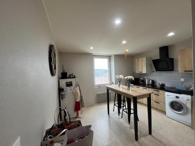 Location Appartement Avenue du Général de Gaulle, Saint Donat sur l'Herbasse