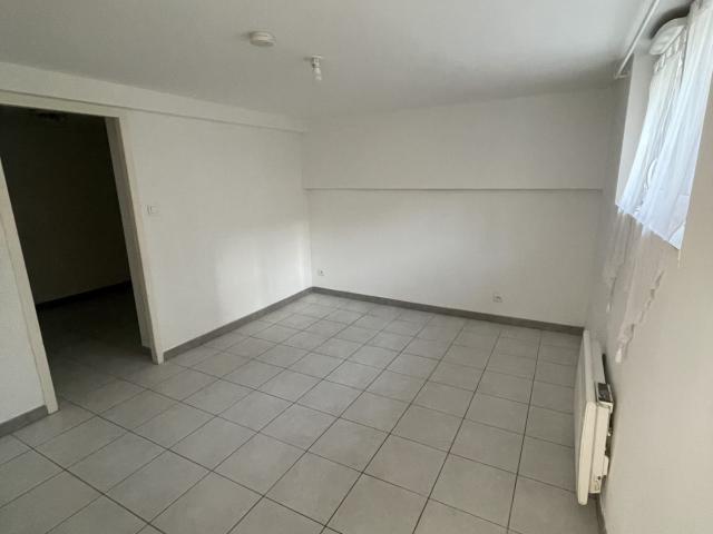 Location Appartement Place de l'Étape, Orléans
