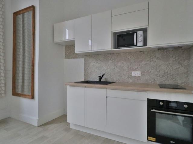 Location Appartement Avenue du Général Gallieni, Sainte Savine