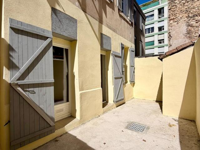 Location Appartement Avenue du Général Grossetti, Marseille