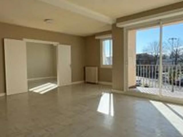 Location Appartement Avenue du Général Leclerc, Pau