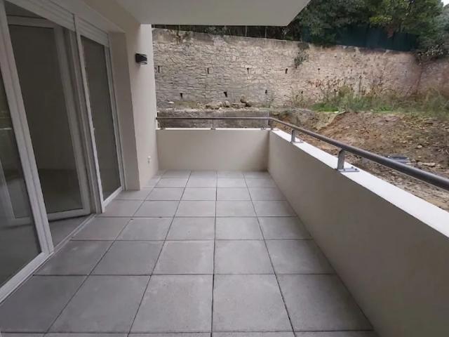 Location Appartement Avenue du Général Leclerc, Villeneuve lès Avignon
