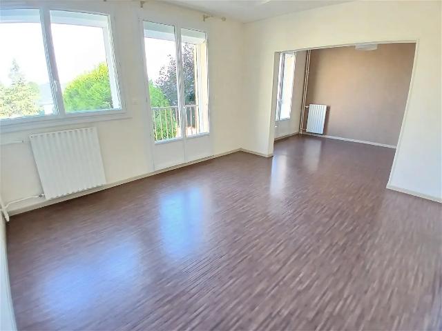 Location Appartement Avenue du Général Patton, Laval