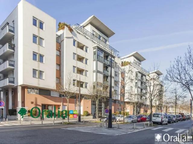 Location Appartement Avenue du Doyen Louis Weil, Grenoble