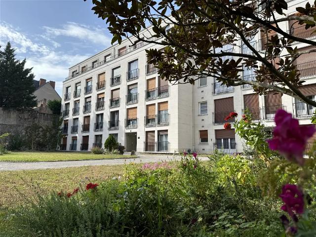 Location Appartement Avenue du Docteur Jean Laigret, Blois