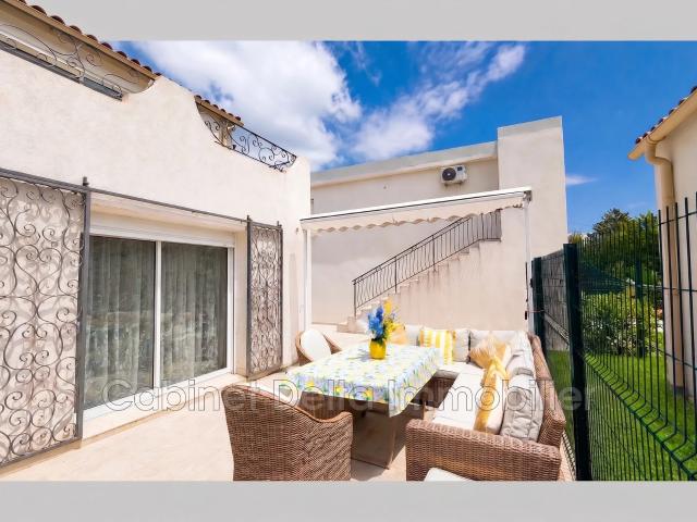 Location Appartement Avenue du Deuxième Spahis, Sanary sur Mer