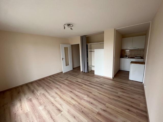 Location Appartement Rue de Lurien, Pau