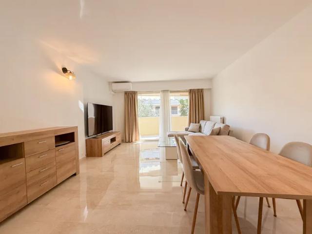 Location Appartement Avenue du Maréchal Gallieni, Cannes